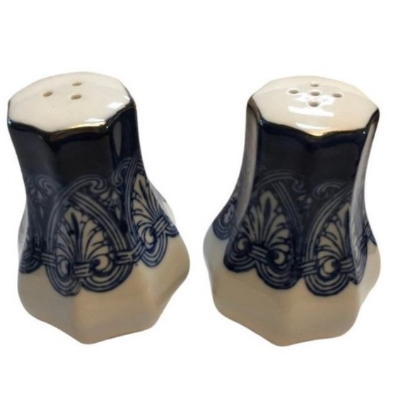Bombay Dining Bombay Company Salt And Pepper Shaker Poshmark